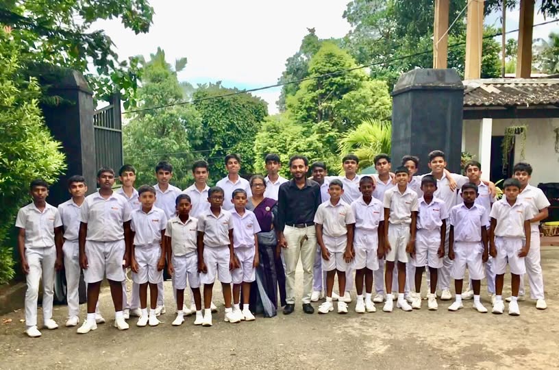 සමස්ථ ලංකා සංගීත තරගාවලියේ සබරගමු පළාත් ප්‍රථම ස්ථානය.